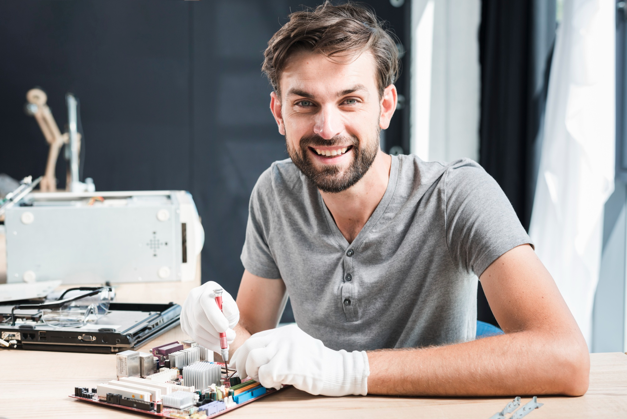 Roberto Luque historia superación Formación Profesional en electrónica